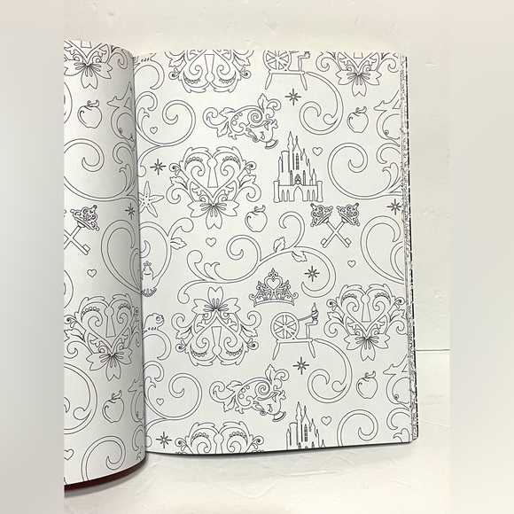 Set of 2 Hard Cover Disney Art Therapy Coloring Book. Disney Princess & Frozen. - Picture 8 of 14